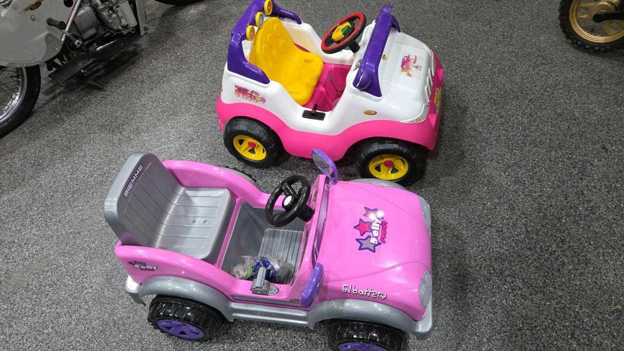 Lot 81 - PAIR OF CHILDS ELECTRIC CARS, OLD SHOP STOCK-ALL PROCEEDS TO CHARITY