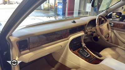 Lot 110 - 1996 JAGUAR XJR AUTO
