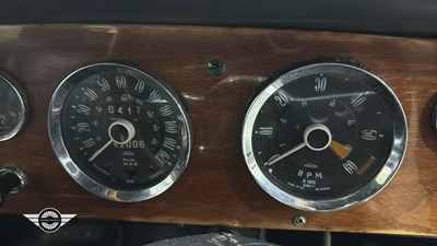 Lot 124 - 1968 TRIUMPH VITESSE