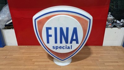 Lot 101 - FINA SPECIAL GLASS GLOBE