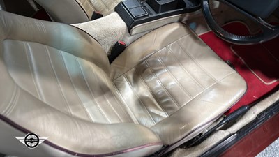 Lot 512 - 1986 PORSCHE 924 AUTO