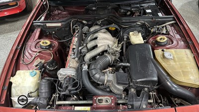 Lot 512 - 1986 PORSCHE 924 AUTO