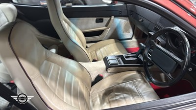Lot 512 - 1986 PORSCHE 924 AUTO