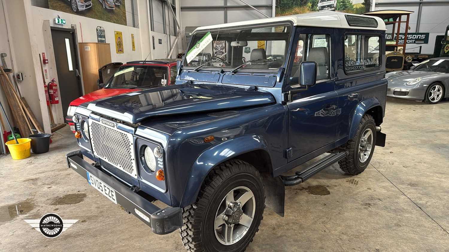 Land Rover 05 Defender Lot 778 - 2005 LAND ROVER DEFENDER 90 TD5
