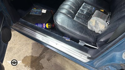 Lot 8 - 1978 DAIMLER SOVEREIGN 4.2 LWB AUTO