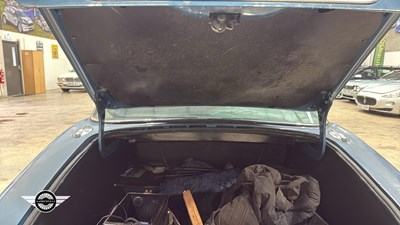 Lot 8 - 1978 DAIMLER SOVEREIGN 4.2 LWB AUTO