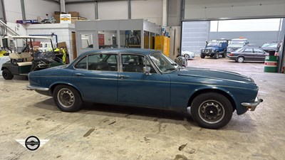 Lot 8 - 1978 DAIMLER SOVEREIGN 4.2 LWB AUTO