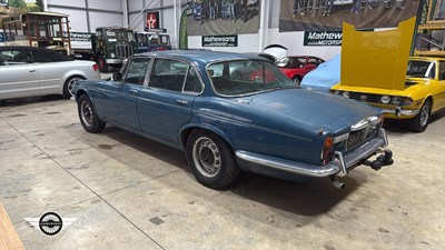 Lot 8 - 1978 DAIMLER SOVEREIGN 4.2 LWB AUTO