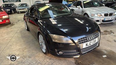 Lot 52 - 2007 AUDI TT FSI