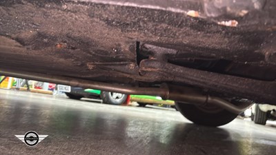 Lot 60 - 1964 MERCEDES 220