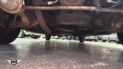 Lot 60 - 1964 MERCEDES 220