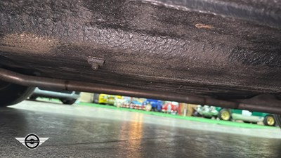 Lot 60 - 1964 MERCEDES 220