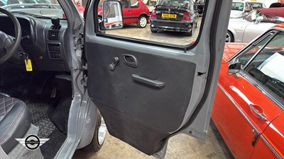 Lot 68 - 2002 SUZUKI CARRY