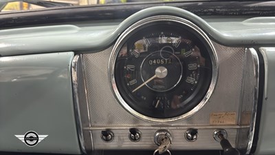 Lot 112 - 1966 MORRIS MINOR 1000