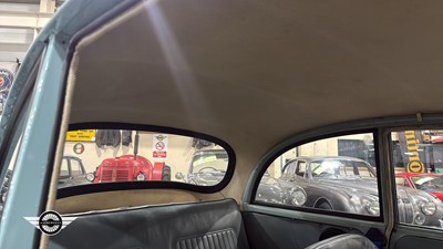 Lot 112 - 1966 MORRIS MINOR 1000