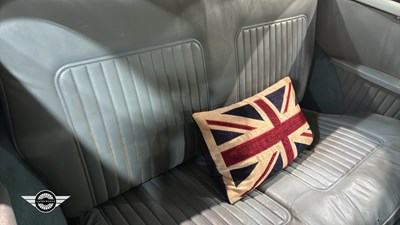 Lot 112 - 1966 MORRIS MINOR 1000