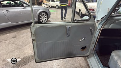 Lot 112 - 1966 MORRIS MINOR 1000