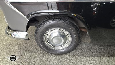 Lot 26 - 1960 FORD ZODIAC