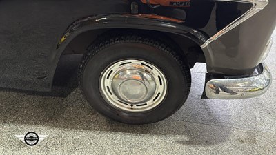 Lot 26 - 1960 FORD ZODIAC