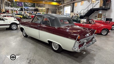 Lot 28 - 1961 FORD ZEPHYR/ZODIAC MK II