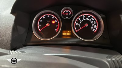 Lot 22 - 2010 VAUXHALL ASTRA CLUB 16V