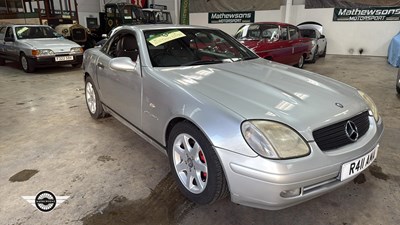 Lot 156 - 1997 MERCEDES SLK 230 KOMPRESSOR AUTO