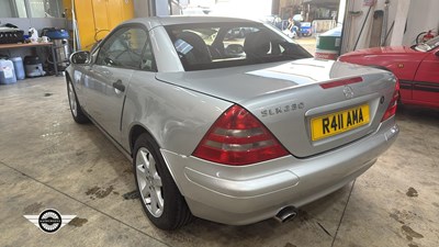 Lot 156 - 1997 MERCEDES SLK 230 KOMPRESSOR AUTO