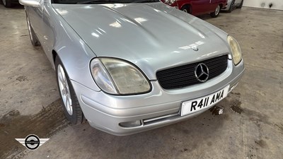 Lot 156 - 1997 MERCEDES SLK 230 KOMPRESSOR AUTO