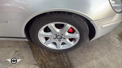 Lot 156 - 1997 MERCEDES SLK 230 KOMPRESSOR AUTO