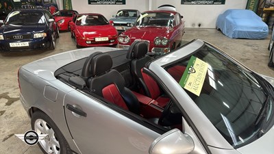 Lot 156 - 1997 MERCEDES SLK 230 KOMPRESSOR AUTO
