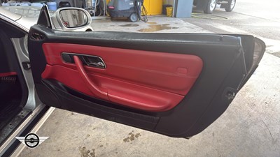 Lot 156 - 1997 MERCEDES SLK 230 KOMPRESSOR AUTO
