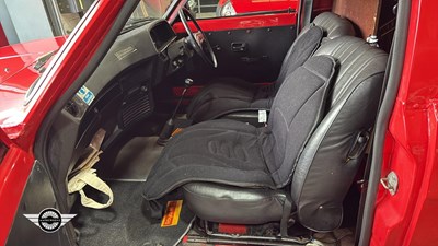 Lot 74 - 1983 MORRIS 440