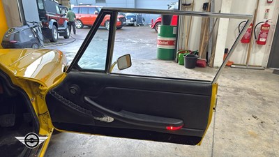 Lot 168 - 1974 TRIUMPH STAG AUTO