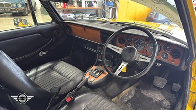 Lot 168 - 1974 TRIUMPH STAG AUTO