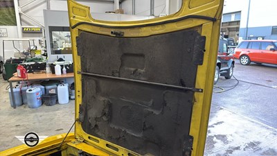 Lot 168 - 1974 TRIUMPH STAG AUTO