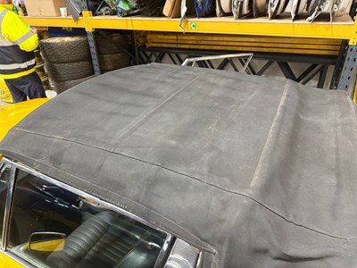 Lot 768 - 1974 TRIUMPH STAG AUTO