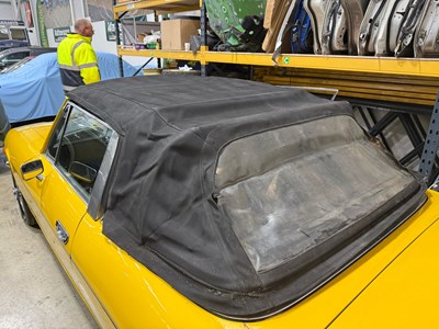 Lot 768 - 1974 TRIUMPH STAG AUTO