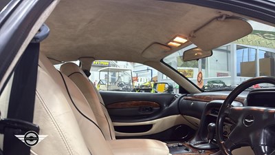 Lot 170 - 1995 ASTON MARTIN DB7 AUTO