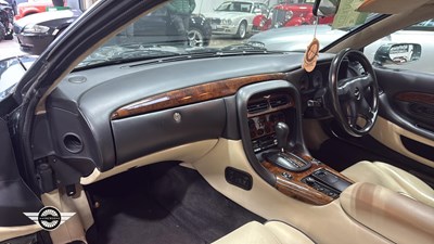 Lot 170 - 1995 ASTON MARTIN DB7 AUTO