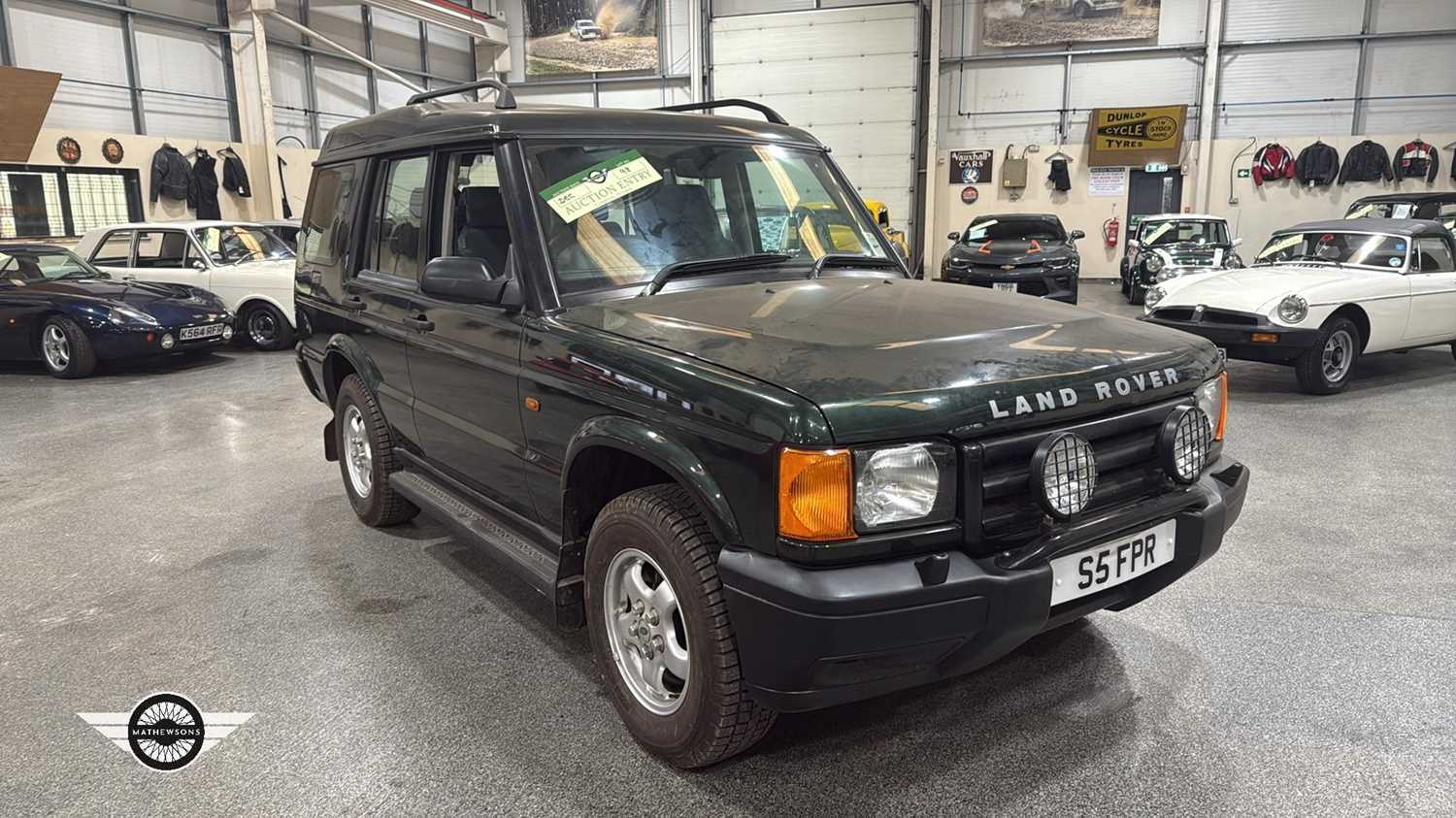 Lot 98 - 2002 LAND ROVER DISCOVERY TD5 S *256 Miles From New*