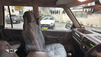 Lot 98 - 2002 LAND ROVER DISCOVERY TD5 S *256 Miles From New*