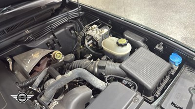 Lot 98 - 2002 LAND ROVER DISCOVERY TD5 S *256 Miles From New*