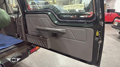 Lot 98 - 2002 LAND ROVER DISCOVERY TD5 S *256 Miles From New*