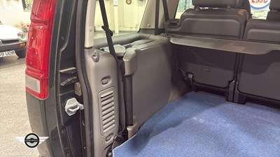 Lot 98 - 2002 LAND ROVER DISCOVERY TD5 S *256 Miles From New*