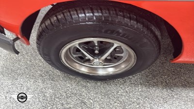 Lot 748 - 1979 MG B