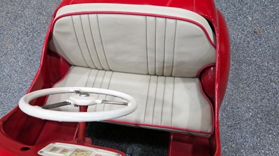 Lot 63 - AUSTIN J40 PEDAL CAR