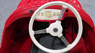 Lot 63 - AUSTIN J40 PEDAL CAR