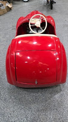 Lot 63 - AUSTIN J40 PEDAL CAR