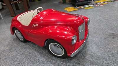 Lot 63 - AUSTIN J40 PEDAL CAR