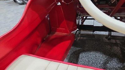 Lot 63 - AUSTIN J40 PEDAL CAR